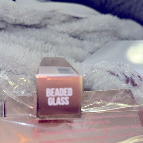 NIB Jeffree Star High Shine Sickening The Gloss Lip Gloss - Beaded Glass - Picture 5 of 5